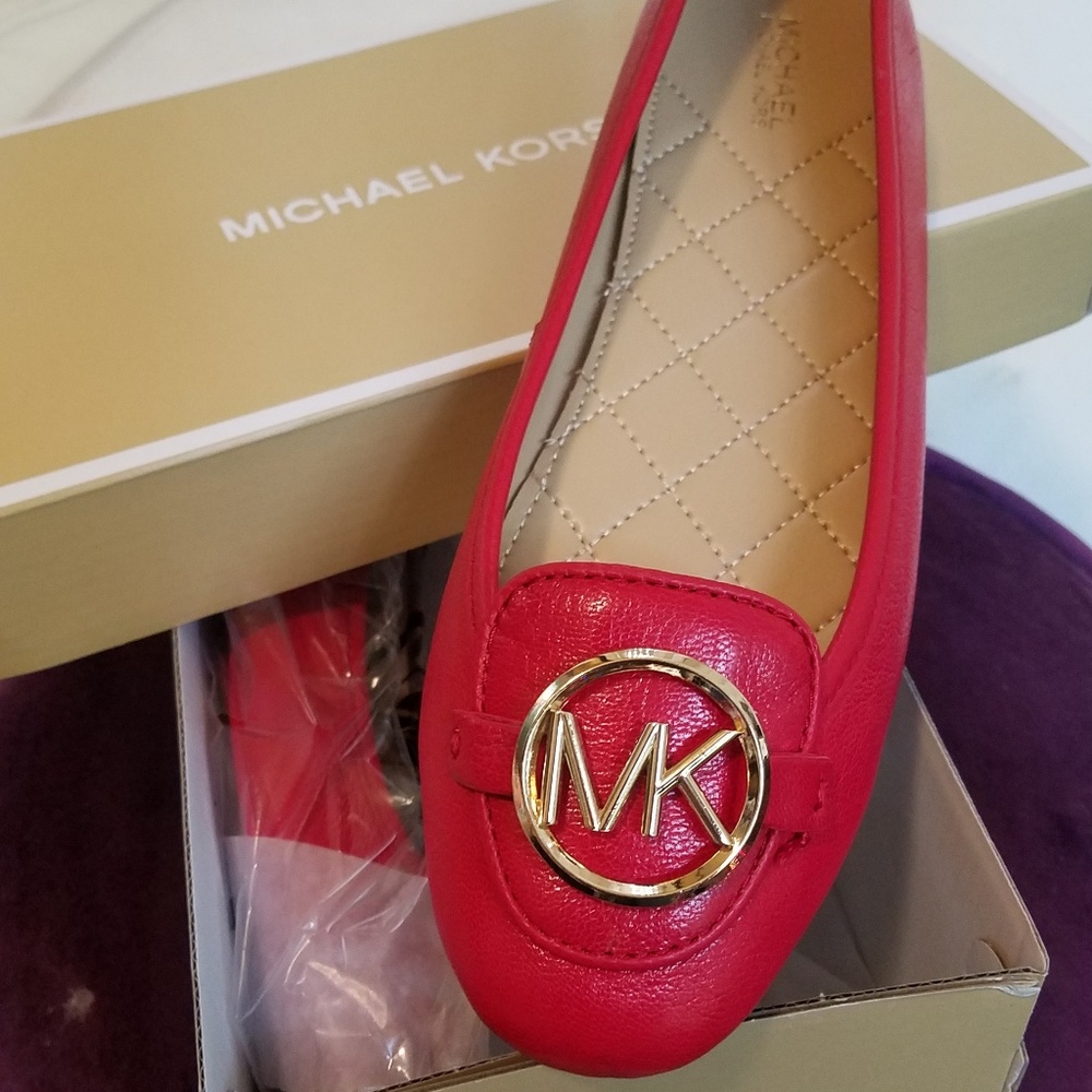 MICHAEL Michael Kors Lillie Leather Moccasins